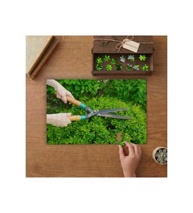 Çim Biçme Makası- Bahçe Bakımı Tasarımı 240 parça Ahşap Puzzle Ahşap Kutuda MP00787