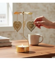 Dönen Işıklı Kalpli Metal Tealight Mumluk – LOVE Tasarımlı Dekoratif Rüzgar Gülü