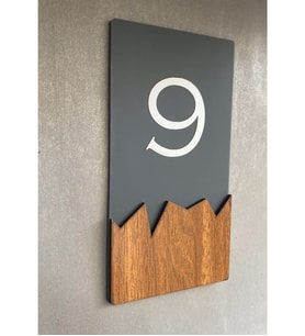 Wooden Serisi Dikey Kapı Numarası