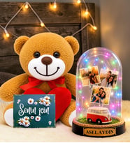 Kişiye Özel 3 Fotoğraflı Yazılı Renkli LED Işıklı Fanus ve Kalpli Peluş Ayıcık (vosvos temalı)