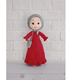 Kırmızı Elbiseli Ravza Bebek Amigurumi Organik Oyuncak