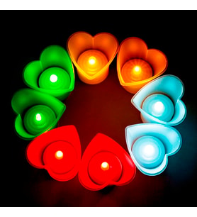 KALPLİ LED IŞIKLI MUM KIRMIZI MUM YEŞİL MUM BEYAZ MUM SARI MUM HEART LED LİGHT MULTİ COLORS 48 ADET