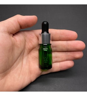 5Ml Yeşil Cam Damlalıklı Şişe , Gümüş Metal Kapak , 5 Cc Yeşil Cam Damlalıklı Şişe x 6 Adet