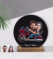 BK Gift Kişiye Özel Sevgililer Karikatürlü Yuvarlak Ahşap Biblo-103