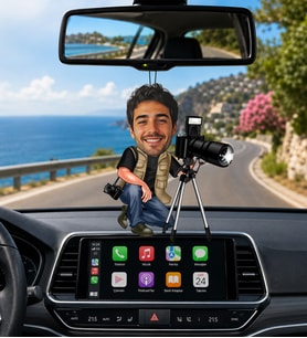 Kişiye Özel Fotoğrafçı Karikatürlü Araç Dikiz Aynası Süsü – Fotoğraf Tutkunlarına Özel Hediye