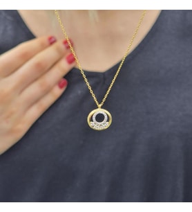 Sıra Taşlı Daire 925 Ayar Gümüş Zirkon Taşlı Gold Kaplama Kolye (Karışık)