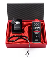 Kişiye Özel Zippo Tarzı Çakmak & 125Ml Zippo Benzin & Siyah Parlak Tesbih Hediye Seti