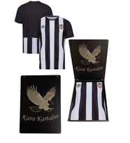 Beşiktaş Lisanslı Çubuklu Forma Hediyelik Ahşap Kutulu Kara Kartalım (Siyah)