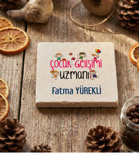 Kişiye Özel Çocuk Gelişimi Uzmanı Bardak Altlığı Öğretmenler Günü Hediyesi (Krem)