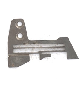 Siruba Overlok 3 İp Kıstırma Plaka / E589