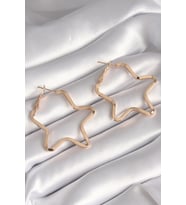 Pirinç Gold Renk Yıldız Model Kadın Küpe