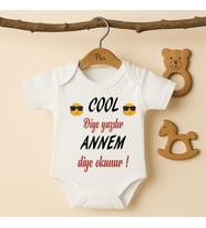 Pia Baby B39 %100 Pamuk Cool Diye Yazılır Annem Diye Okunur Yazılı Tasarlanabilir Bebek Body (Ekru)