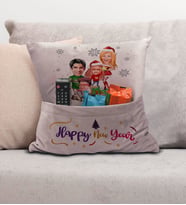 BK Gift Kişiye Özel Yılbaşı Karikatür Tasarımlı Organizer Kumanda ve Atıştırmalık Cepli Pembe Kırlent Yastık- 5, Yılbaşı Hediyesi, Yeni Yıl Hediyeleri