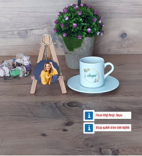 İsme Özel Doğum Günü Hediyesi Türk Kahvesi Fincanı Ahşap Altlıklı ve Fotoğraflı Ahşap Anahtarlık Hediye (Model 2)