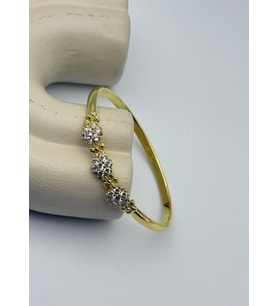 Xuping Gold Taşlı Elegance Bloom Kelepçe - 26xpke06