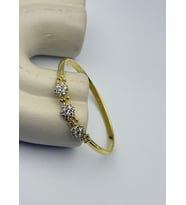 Xuping Gold Taşlı Elegance Bloom Kelepçe - 26xpke06