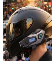 Kask İçi Kablosuz Kulaklık Kamera Fonksiyonlu IPX8 Su Geçirmez ve LED Ekranlı