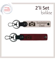 Sanatı Seven Sevgiliye, Kamera Desenli, Kişiselleştirilebilir İsim Yazılı Anahtarlık, Pudra-Bordo