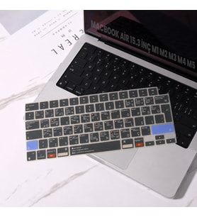 MacBook Air 15.3 İnç M2 M3 M4 M5 A2941 A3114 A3241 A3448 Uyumlu Türkçe Q Kısayollu Klavye Koruyucu