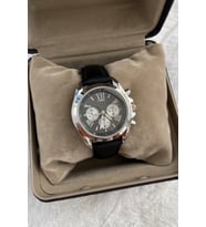 Özel Kutulu Deri Kordonlu Elegant Kadın Kol Saati  Vintage Premium Sınırlı Sayıda Hediyelik Garantili İndirimli Kampanyalı Avantajlı Kuponlu Ucuz Tarz Şık Bileklik Set Tasarım Çelik Metal Genç Lüks Moda Trend Su Geçirmez SevgiliEşÇift