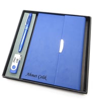 Signator® Codex  N209 Kişiye Özel Defterli Set - İsme Özel Mavi Kalem + İsme Özel Mavi Defter + İsme Özel 32 GB Usb Bellek İsme Özel Kutusunda Hediyelik Set (Karışık)
