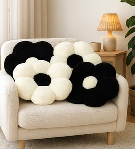 Pandamkee 4'lü Dekoratif Papatya Şeklinde Peluş Yastık 40 cm – Yumuşak ve Konforlu Tasarım (Ekru-Siyah)