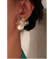 İNCİ KRİSTAL TAŞLI ELEGANT KÜPE