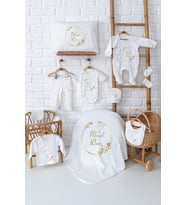 Pia Baby Premium Yenidoğan Kız Bebek Hediyesi 11 Parça İsme Özel Set 5080-00 (Ekru)