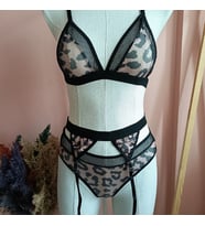 Leopard Queen File Detaylı Jartiyer Set & Çorap Hediyeli-SİYAH