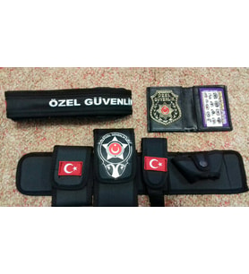 ÖZEL GÜVENLİK TESİSAT BEL KILIFI(+)ÖZEL GÜVENLİK ROZETLİ CÜZDANI(+)ÖZEL GÜVENLİK PALASKASI (3-AD) URUN,SATINAL,SIVILE SATILMAZ.