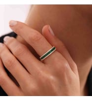Yarım Tur Altın Yüzük Emerald (Çok Renkli)
