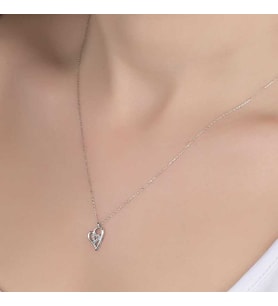 Swarovski Taşlı Gümüş Kalp Bayan Kolye