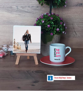 Teyzeye Hediye Fotoğraflı Dekoratif Taş, Ahşap Altlıklı Türk Kahvesi Fincanı Hediye (Model 8)
