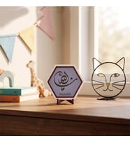 Dini Motifli Mâşâallâh Temalı Modern Masaüstü Süsü Ofis Köşelerinizi Tamamlayan Zarif ve Şık Bir Tasarım Obje 10x10 cm