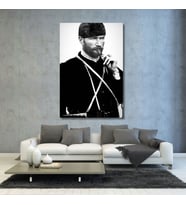 Tekli Dikey Kanvas Duvar Tablosu Siyah Beyaz Kalpaklı Atatürk