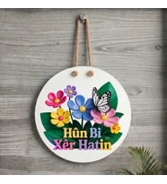 Xemla Deriyan - Hûn Bi Xêr Hatin Yazılı Çiçekli Kelebekli Kürtçe Kapı Süsü