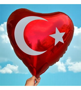 TÜRK BAYRAKLI BALON YÜKSEK KALİTE 70CM 7 ADET KIRMIZI KALPLİ TÜRK BAYRAKLI FOLYO BALON METALİK BALON