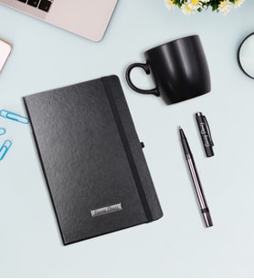 Kişiye Özel Siyah Defter & Siyah Metalik Roller Kalem & Siyah Mat Kupa Hediye Seti