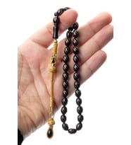 Erkek Hediyelik Gümüş Püsküllü 7.5x10.5mm Yoğun Işlemeli Oltu Tesbih (Siyah)
