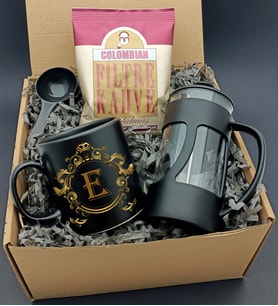 Kişiye Özel Taçlı Gold Baş Harf Baskılı Siyah Kupa & French Press & Colombian Filtre Kahve Hediye Seti
