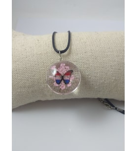 YAŞAYAN CANLI KOLYE/KELEBEK DESENLİ KURUTULMUŞ GELİN ÇİÇEĞİ (Toz Pembe)