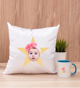 Kişiye Özel Pembe Yıldız Kafa Fotoğraflı Kare Yastık ve Mavi Kupa