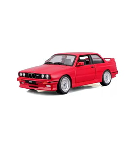 Bburago BMW E30 1:24 Ölçek Diecast Model Araba