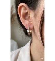 Xuping Rose Gold Renginde Kalp Detaylı Çivi Model Kadın Çelik Küpe