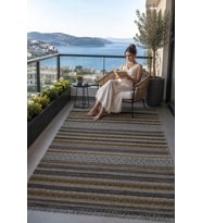 Yeşil Renkli Kaymaz Tabanlı Yıkanabilir Makine Dokuma Kilim Sultan Halı