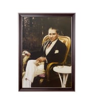 Kahverengi Çerçeveli Atatürk Portresi 55x75cm