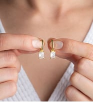 925 Ayar Gümüş Baget Taşlı Küpe