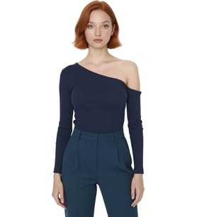 Kadın Bordo Fitted Vücuda Oturan Asimetrik Yaka Düşük Kol Örme Bluz Uzun Kollu Crop Kesim Rahat