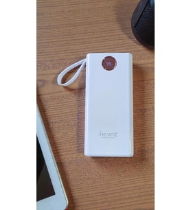 H004 20000 mah power bank PD 30W ve USB 22.5W FAST HIZLI ŞARJ DAHİLİ TYPE C VE LİGHTNİNG KABLOLU DÜNYA STANDARTLARINA UYGUN POLYMER BATARYA BİREBİR AMPER LCD GÖSTERGELİ POWERBANK