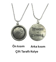 Game of Thrones Tarzı Çift Taraflı Unisex Kolye – 60 cm Zincirli, Efsanevi Sembollerle Özel Tasarım (Gümüş)